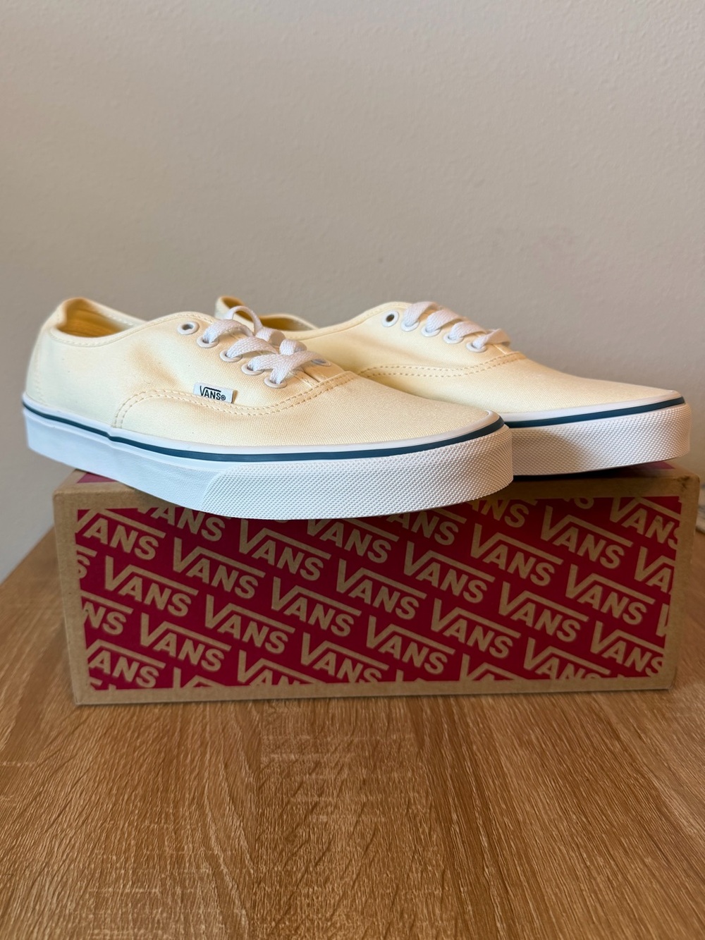 Vans Authentic Low Top Sneakers Cream/ Pale Yellow NIB